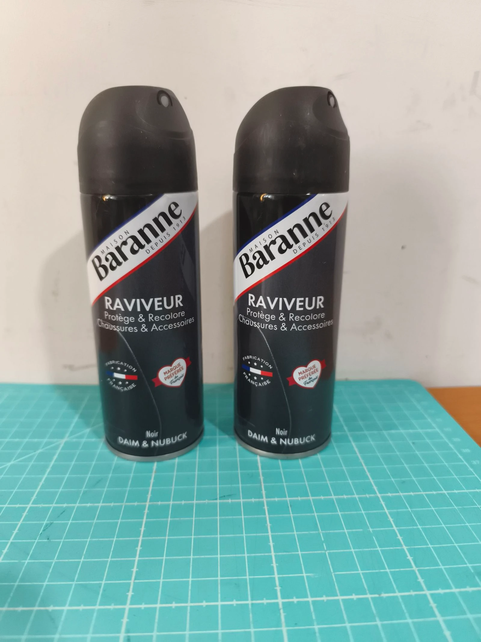 Raviveur noir daim nubuck 